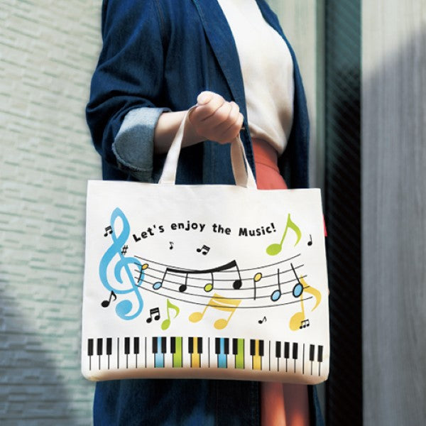 Piano line 太陽光で色が変わる!横型トート(メロディ)