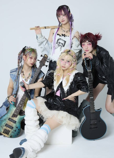 SPECIAL ARTIST BOOK 花冷え。